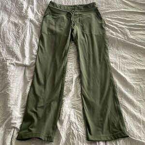 Mondetta Performance Luxury Athletic Pants Olive Green  Size S